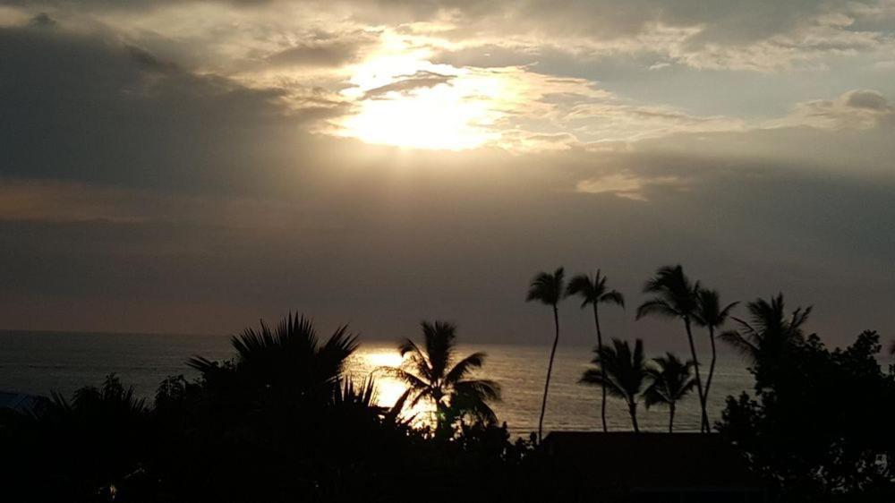 Beautiful 2 Bedroom Condo @ Kona! Kailua-Kona Dış mekan fotoğraf